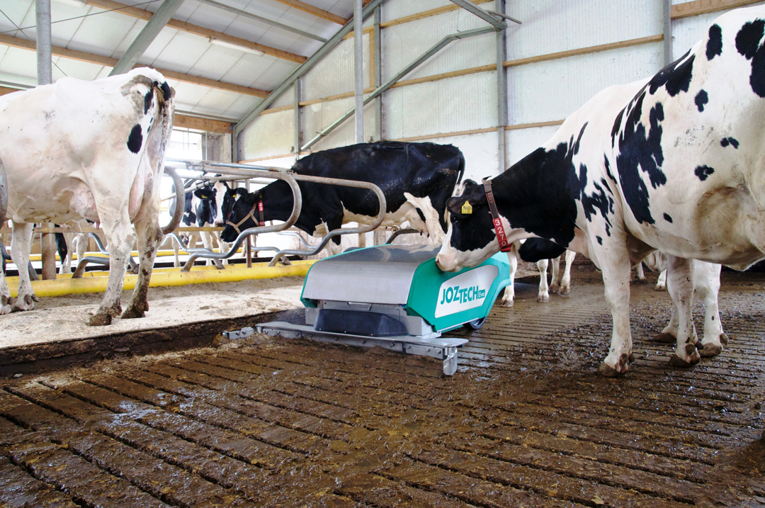 JOZ Tech Manure Robot Dairy Lane Systems